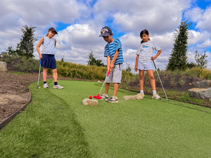 Adventure Golf Drohme
